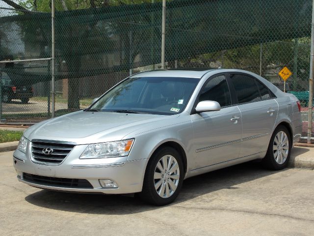 2009 HYUNDAI SONATA LIMITED V6 silver  all internet prices are reduced for cash cashiers chec