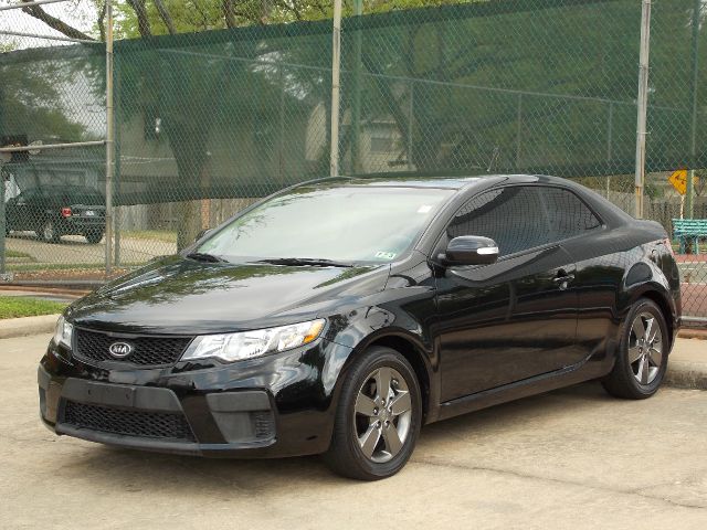 2010 KIA FORTE KOUP EX black  all internet prices are reduced for cash cashiers check or same
