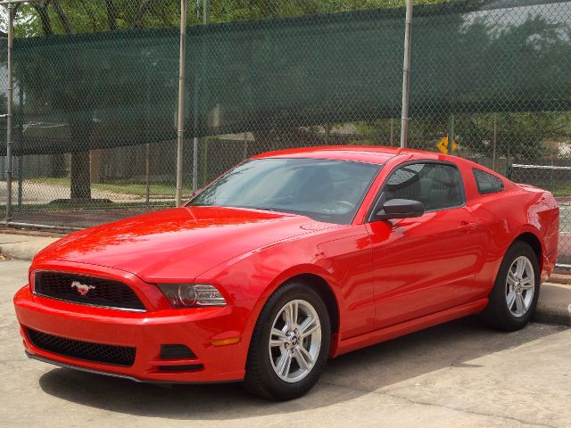 2013 FORD MUSTANG V6 COUPE red  all internet prices are reduced for cash cashiers check or sa