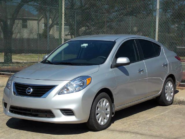 2012 NISSAN VERSA 16 SV SEDAN silver  all internet prices are reduced for cash cashiers chec
