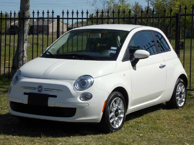 2012 FIAT 500 white  all internet prices are reduced for cash cashiers check or same as cash 