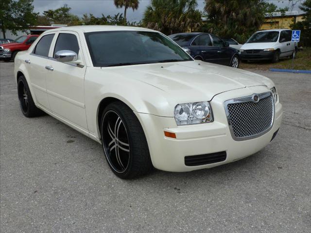 Tothego - 2007 Chrysler 300_1
