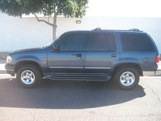Tothego - 2001 Ford Explorer_1
