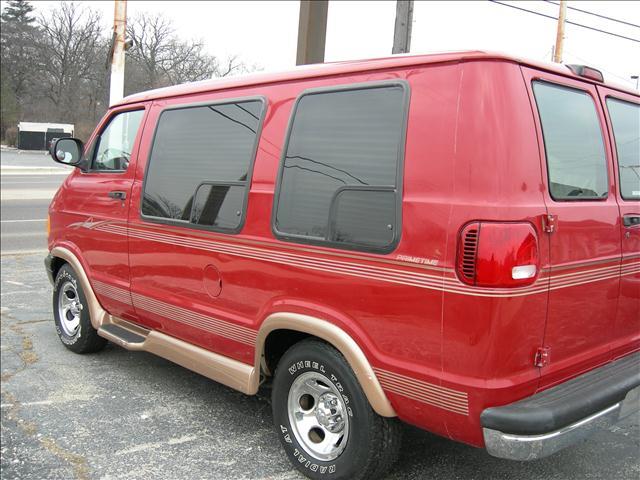 2000 Dodge Ram Van - North Aurora, IL