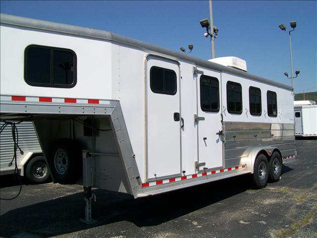 2004 KIEFER BUILT  Genesis X4 - Eureka, MO