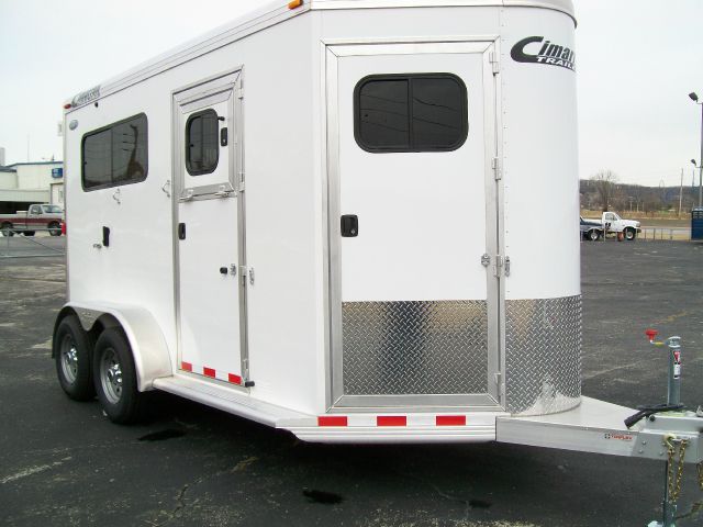 2013 CIMARRON 2 HORSE WARMBLOOD BP - Eureka, MO