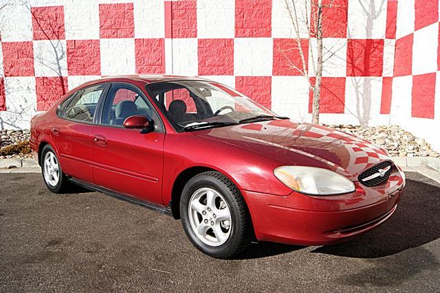 Tothego - 2002 Ford Taurus_1