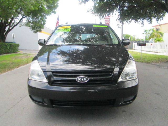2006 KIA SEDONA EX black this reliable vehicle seeks the right match my my my what a deal