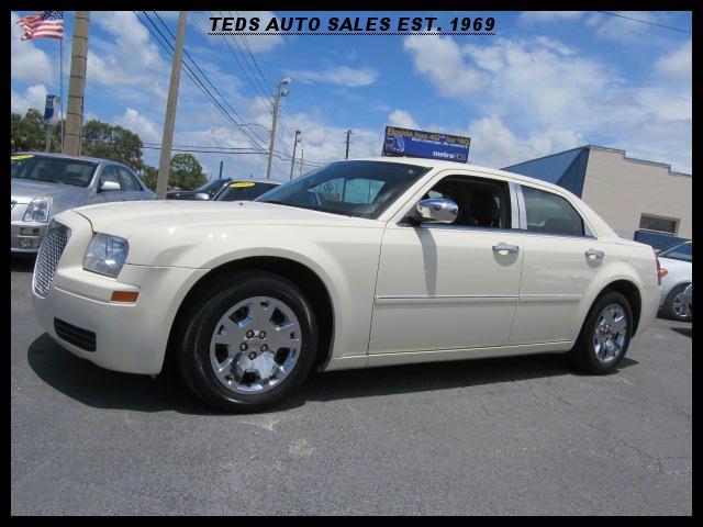 Tothego - 2007 Chrysler 300_1