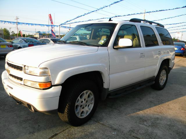 2006 CHEVROLET TAHOE 1500 Z71 white we have 3 locations with over 150 cars trucks vans and suvs